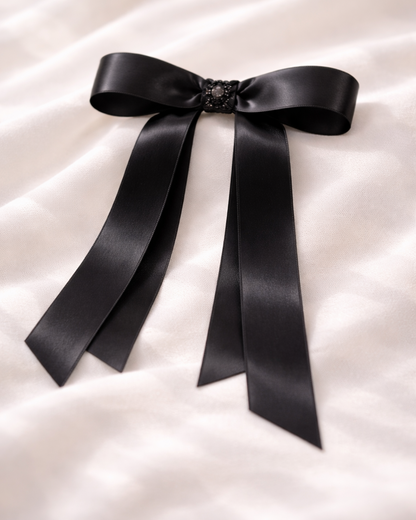 Vera Magnetic Bow Clip